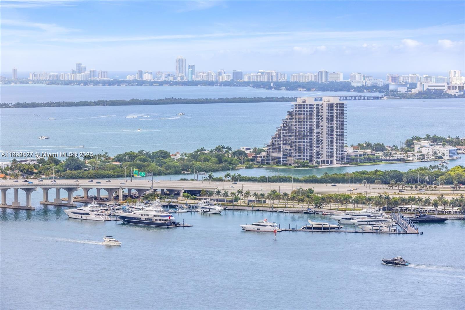 VIZCAYNE NORTH CONDO - Residential