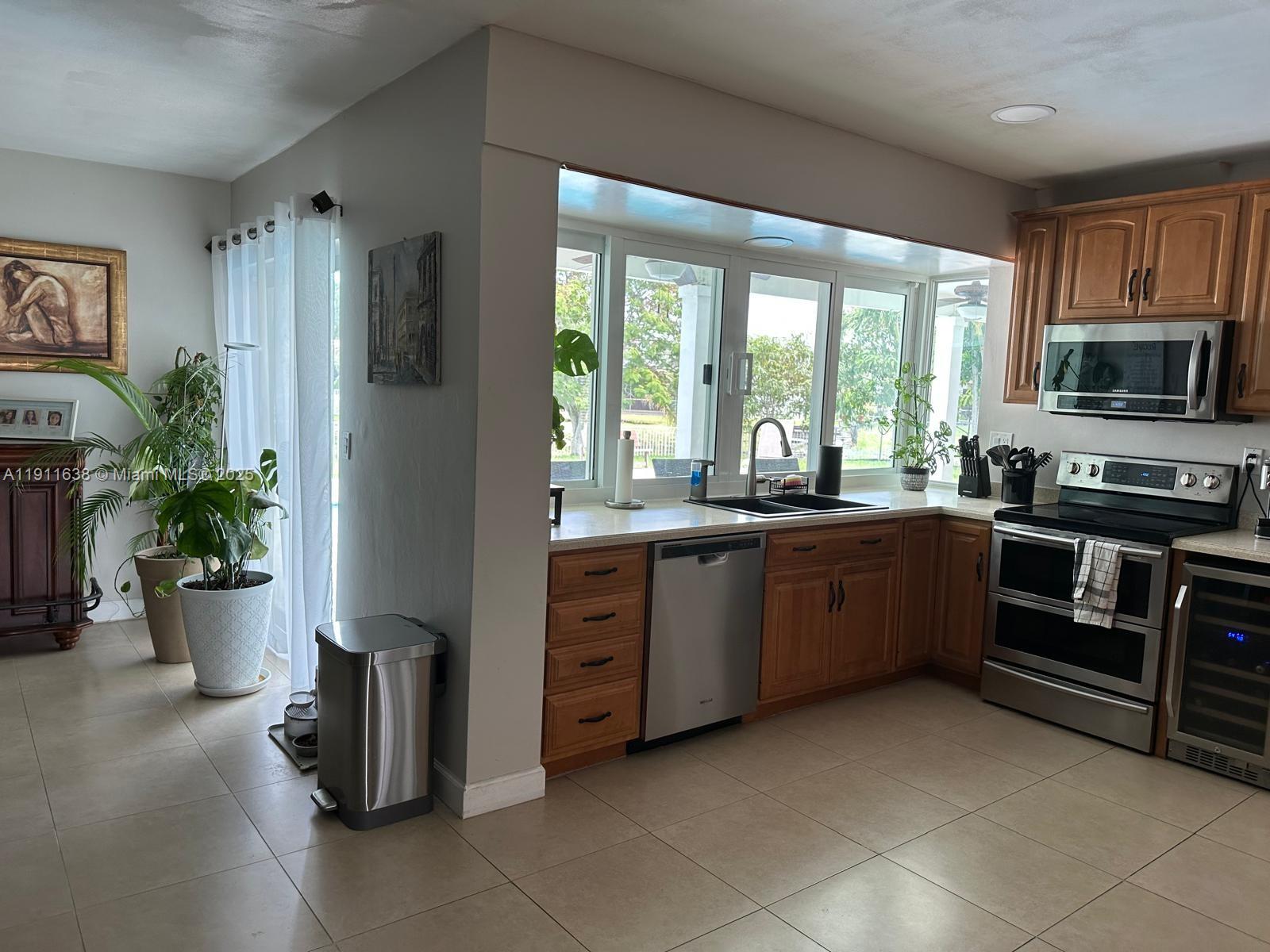 NOB HILL ESTATES 1 SEC - Residential Lease