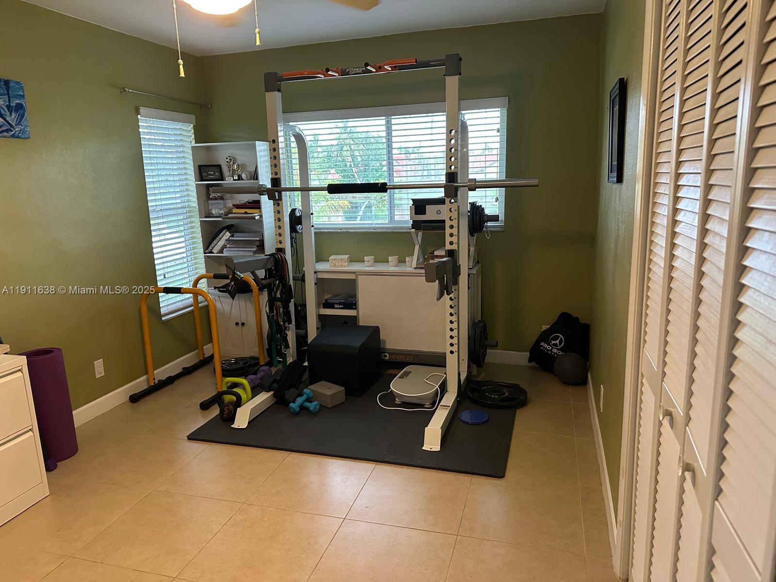 NOB HILL ESTATES 1 SEC - Residential Lease