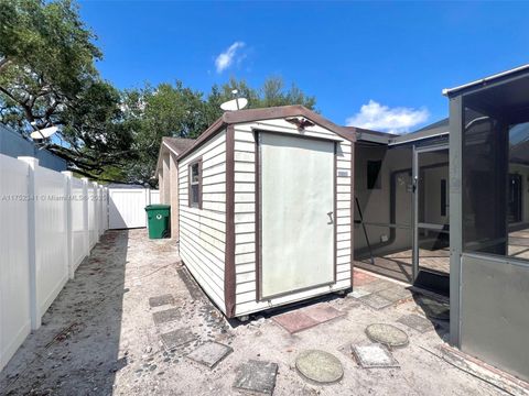 A home in Cooper City