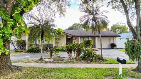 10410 SW 50th Pl Cooper City FL 33328