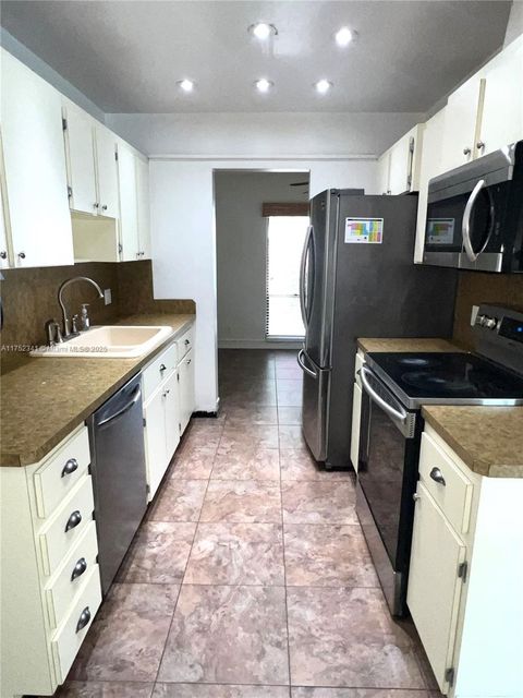 A home in Cooper City