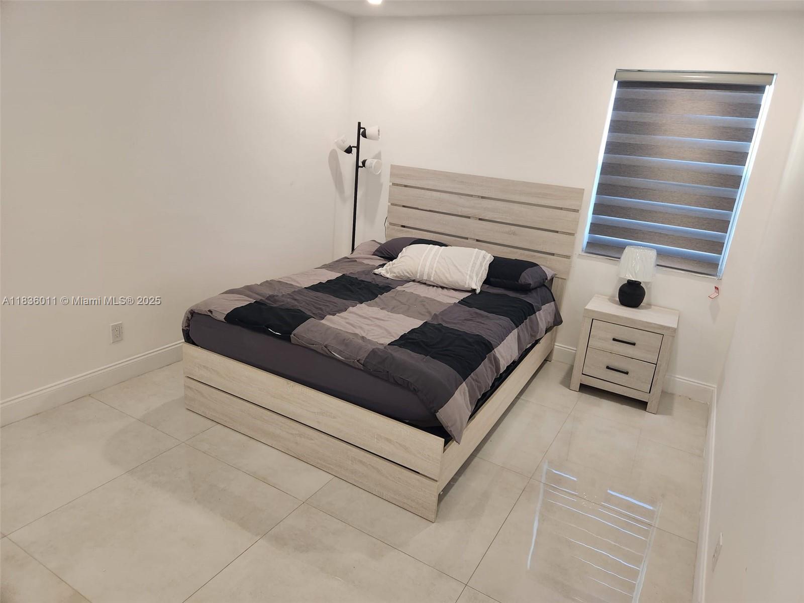 WEST DANIA HEIGHTS - Residential Lease