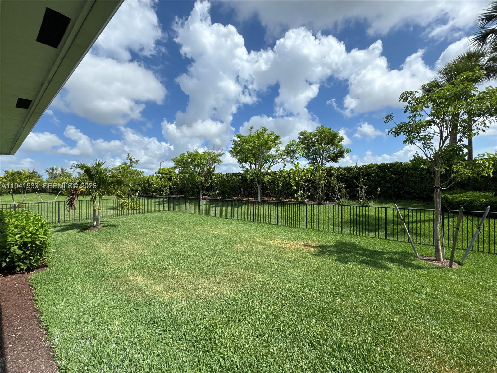 CRESSWIND PALM BEACH - Residential