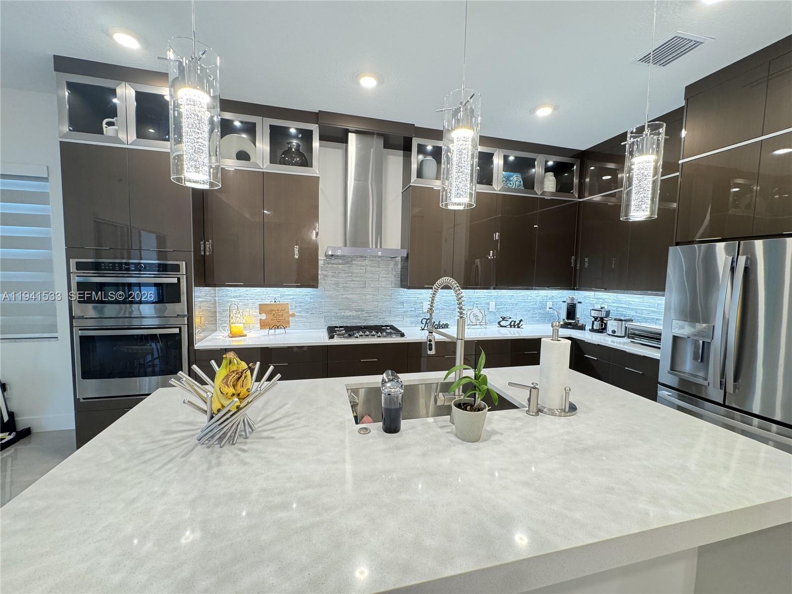 CRESSWIND PALM BEACH - Residential