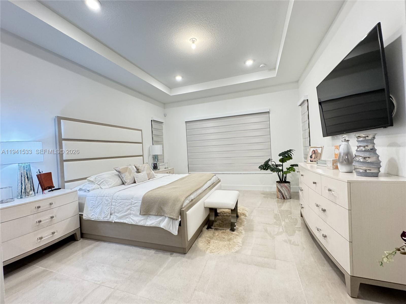 CRESSWIND PALM BEACH - Residential