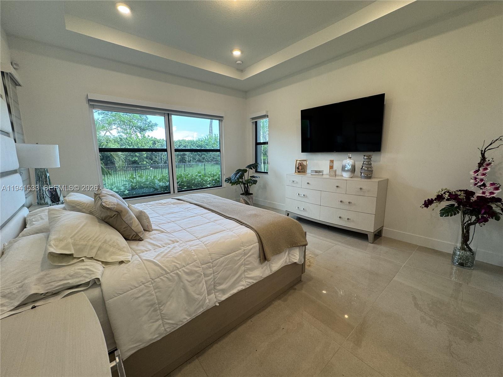 CRESSWIND PALM BEACH - Residential