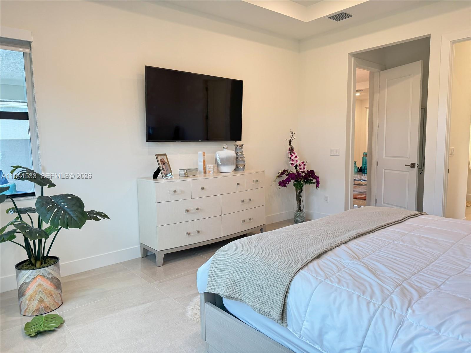 CRESSWIND PALM BEACH - Residential