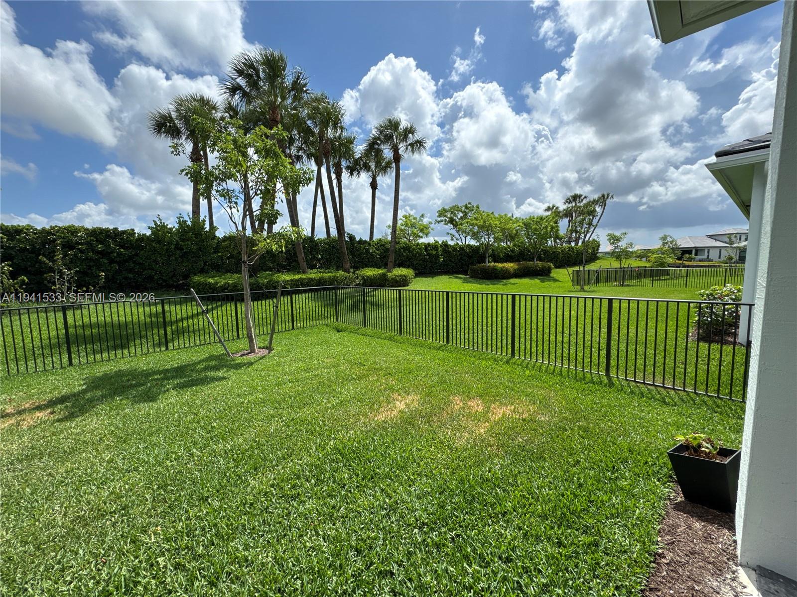 CRESSWIND PALM BEACH - Residential