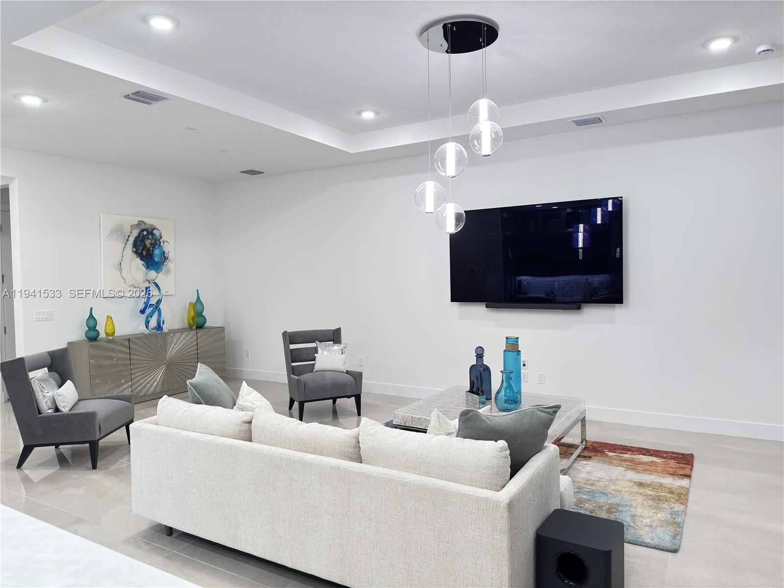 CRESSWIND PALM BEACH - Residential