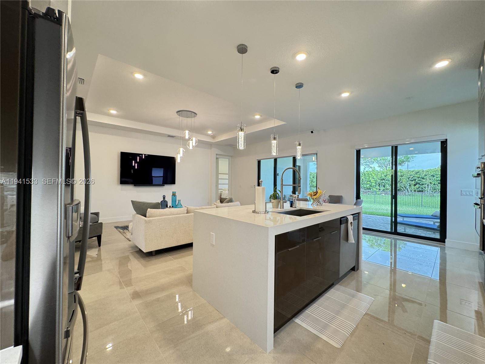 CRESSWIND PALM BEACH - Residential