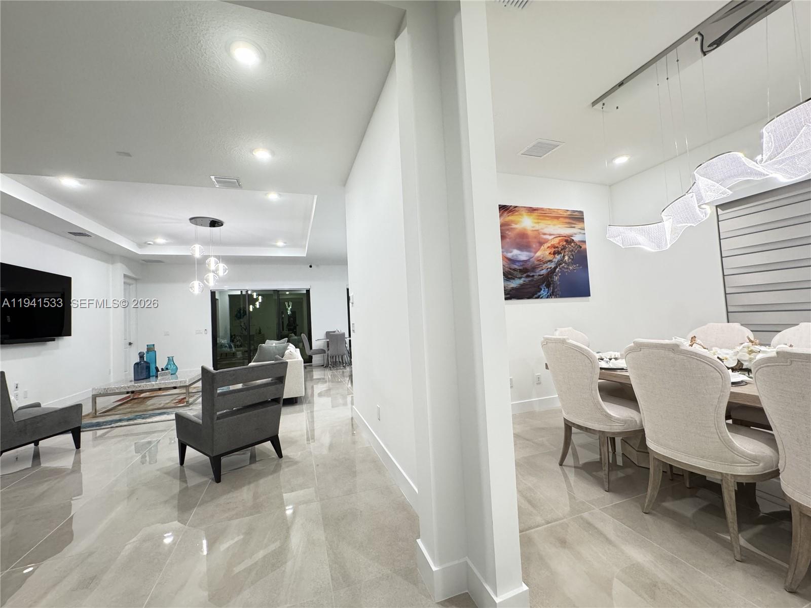 CRESSWIND PALM BEACH - Residential