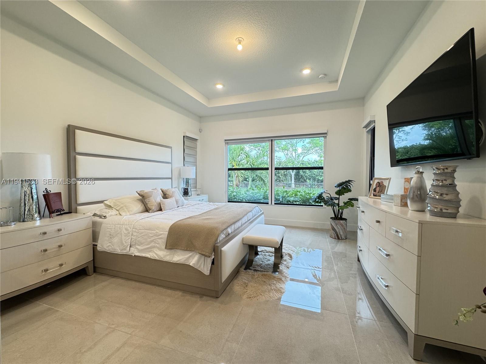 CRESSWIND PALM BEACH - Residential