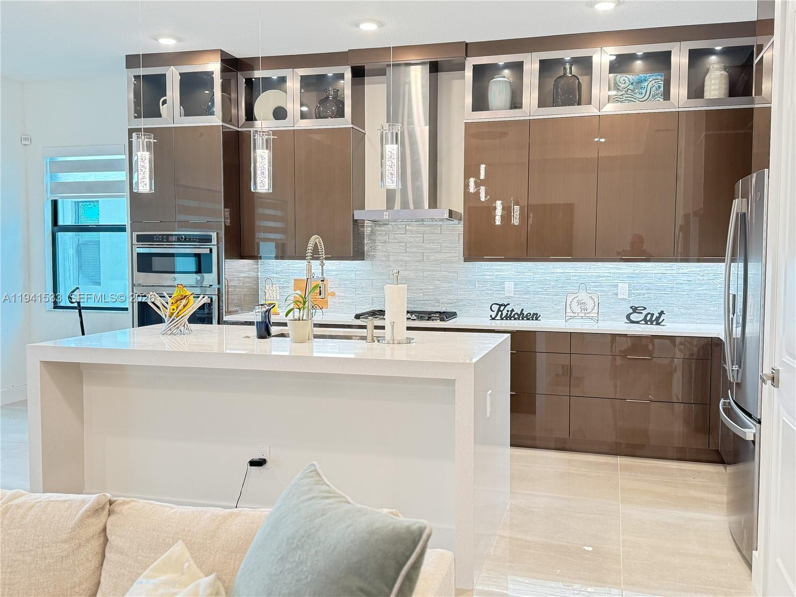 CRESSWIND PALM BEACH - Residential