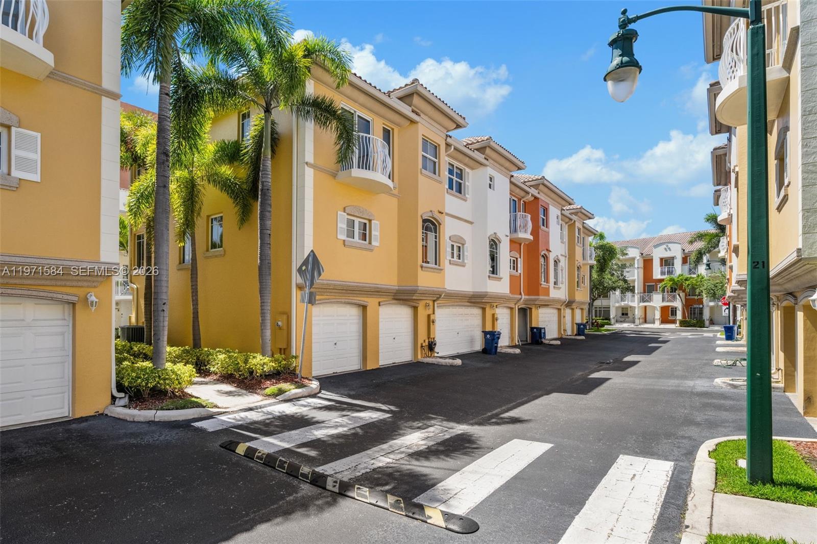 18413 NE 27th Ct 18413