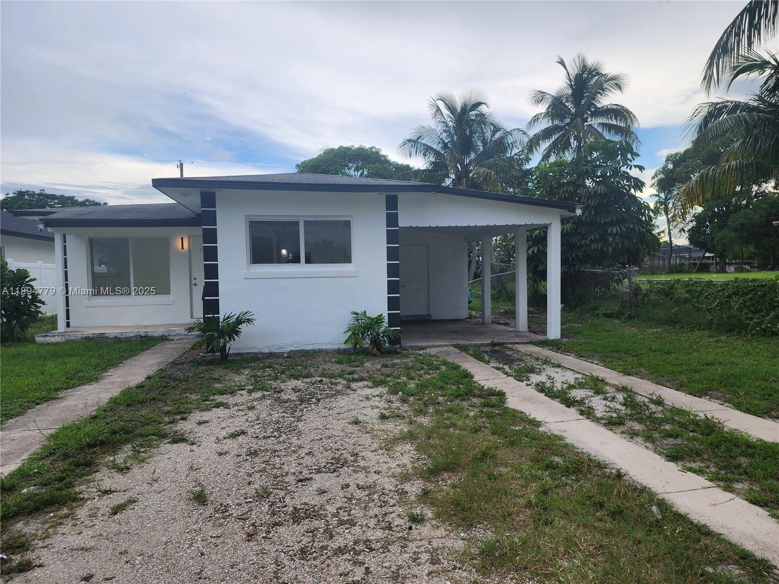 Very charming 2/1 with a large dining and living room. Completely remodeled. New Ac, new bath room, new kitchen with new appliances. Washer and dryer inside the house. Just a few minutes away from the beach. Call the listing agent to get access. The house is vacant on lockbox.