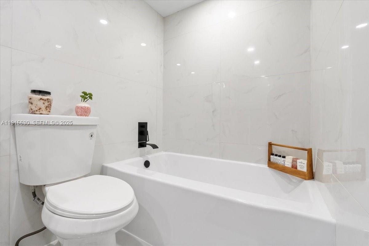 PROMENADE AT BOCA POINTE - Residential