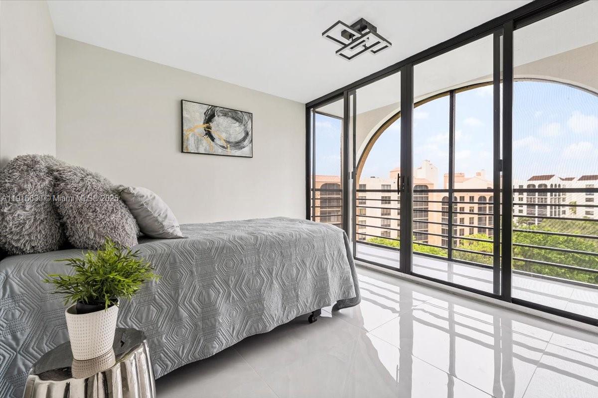 PROMENADE AT BOCA POINTE - Residential