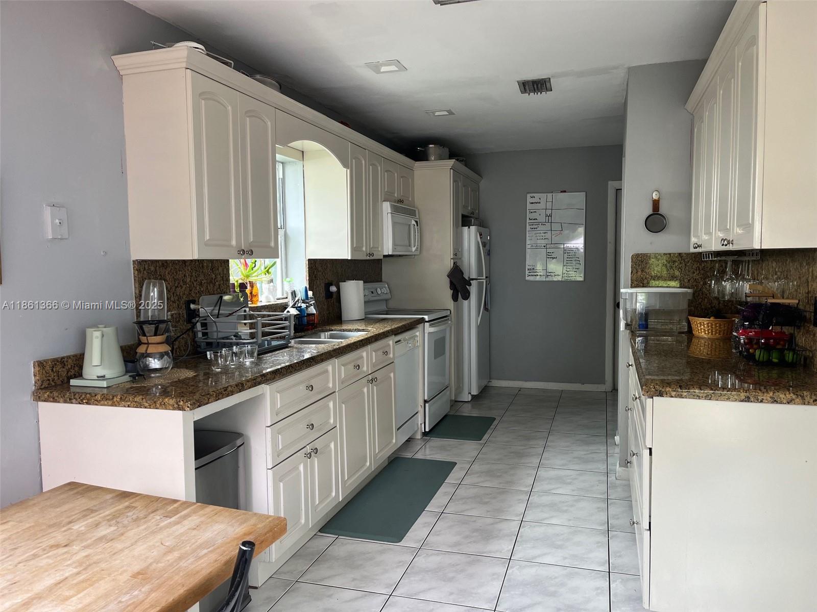 BONAVENTURE LAKES ADD 2 - Residential