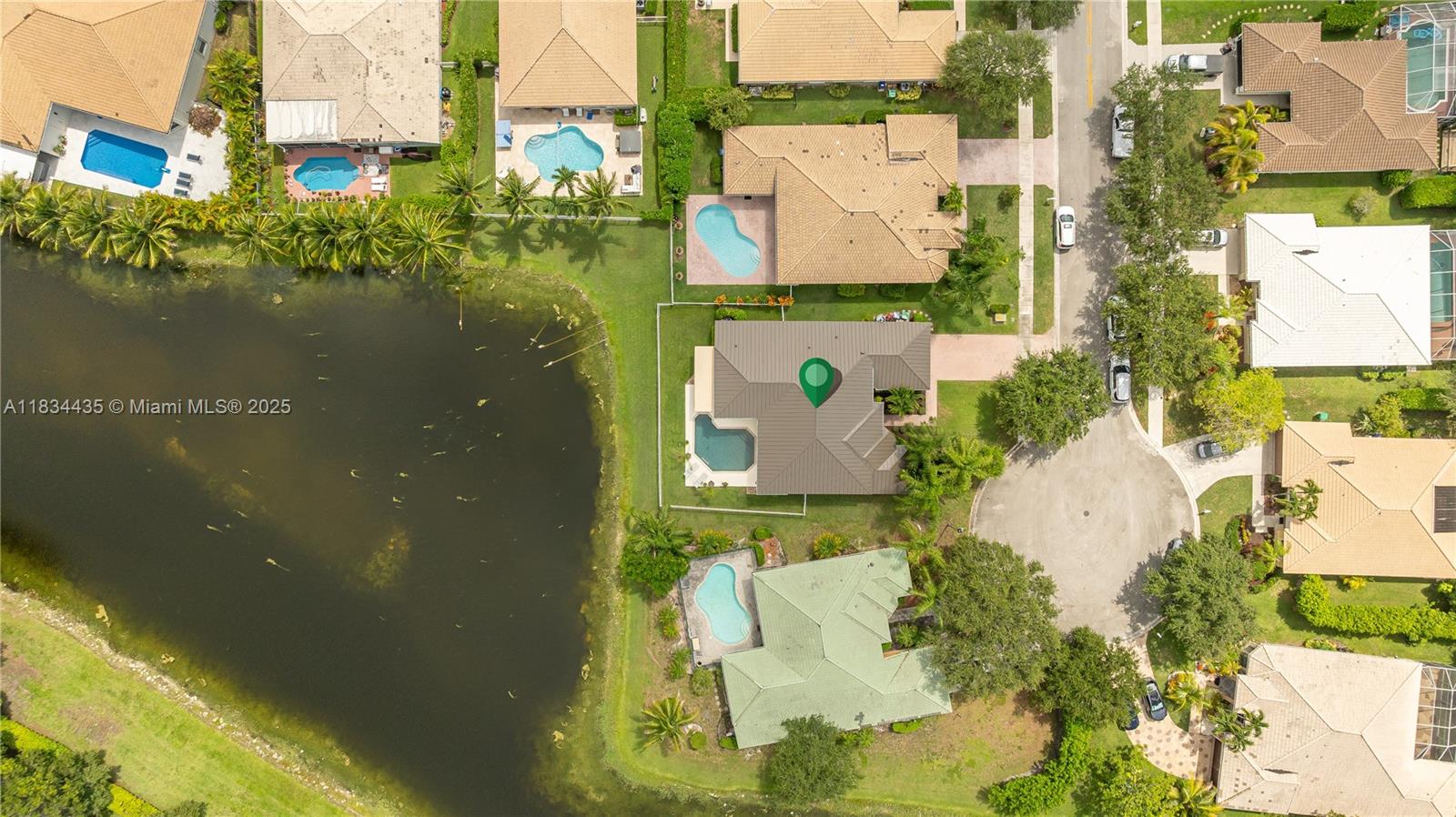 10975 NW 56th Ct, Coral Springs, FL, 33076/$924,900 2 10975 NW 56th Ct