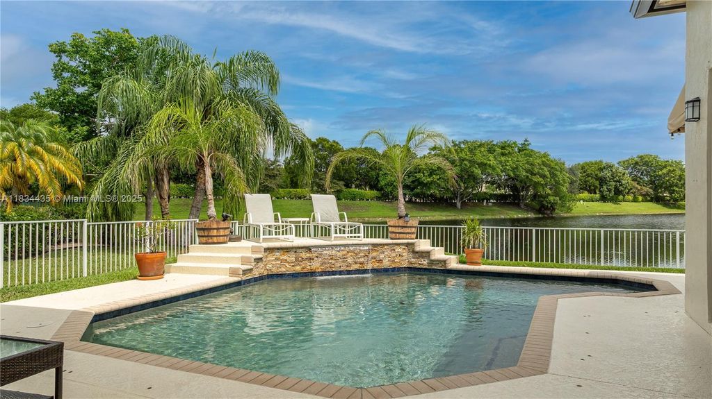 Photo of 10975 NW 56th Ct, Coral Springs, FL 33076 (MLS # A11834435)