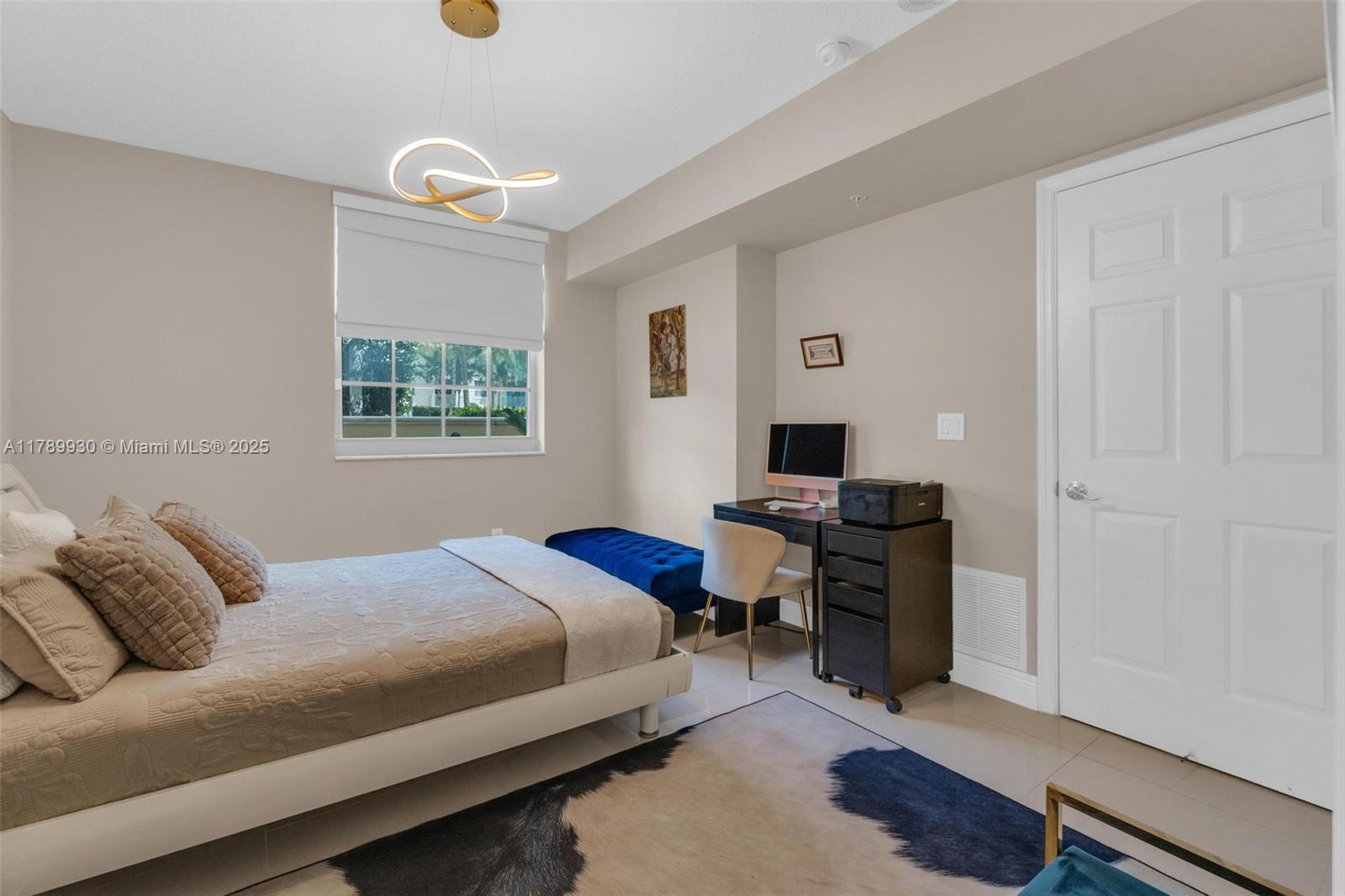 610 CLEMATIS CONDO - Residential Lease