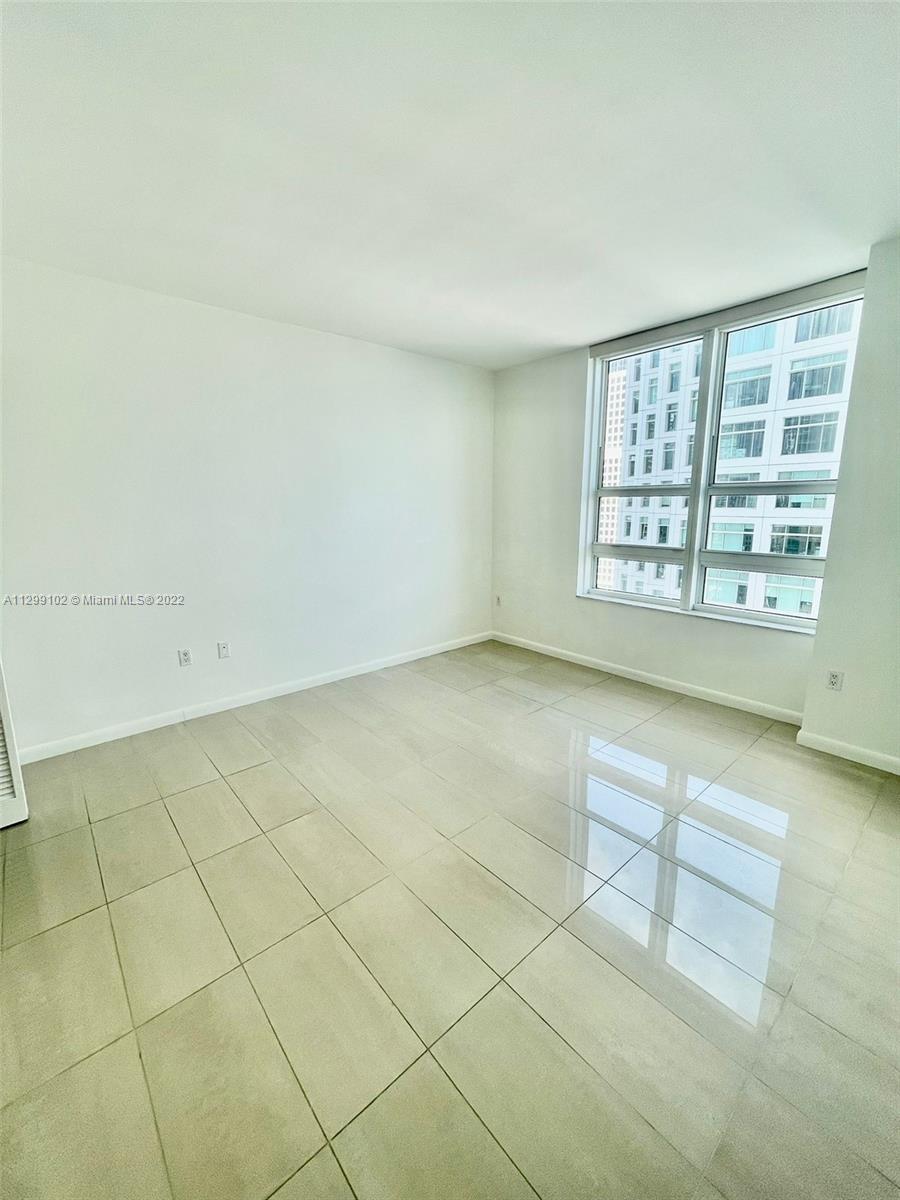 THE PLAZA 851 BRICKELL CO - Residential Lease