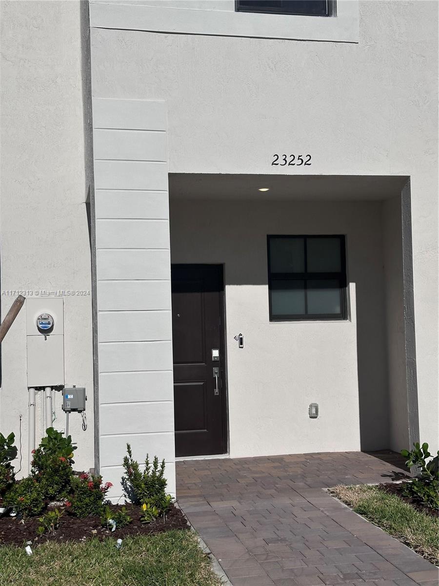 23252 Sw 127th Ct, Homestead, Miami-Dade County, Florida - 3 Bedrooms  
2 Bathrooms - 