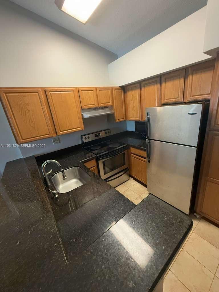 COCO PARC CONDO - Residential