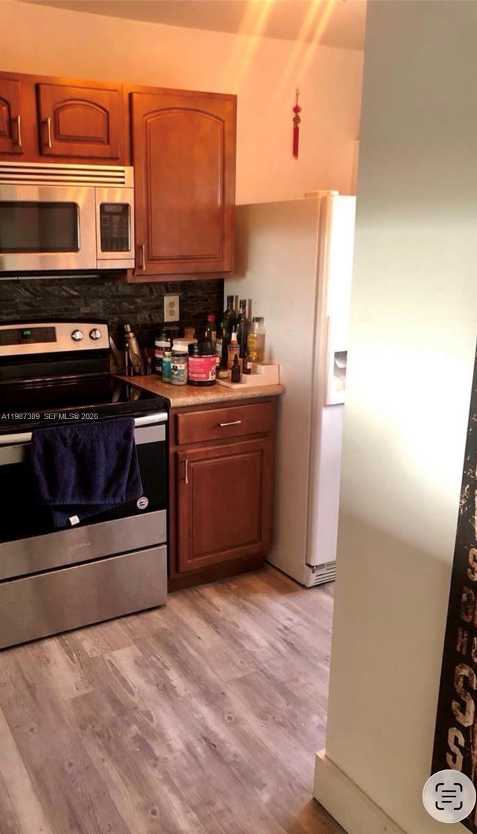 CARIBBEAN SPRINGS VILLAGE - Residential Lease