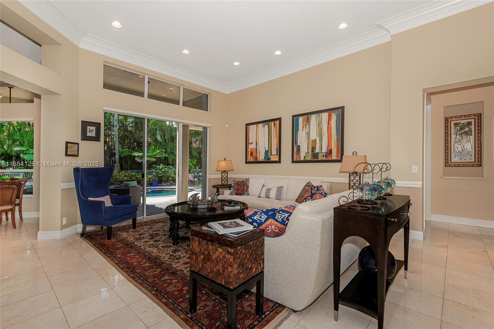 HOLLYWOOD LAKES COUNTRY C - Residential