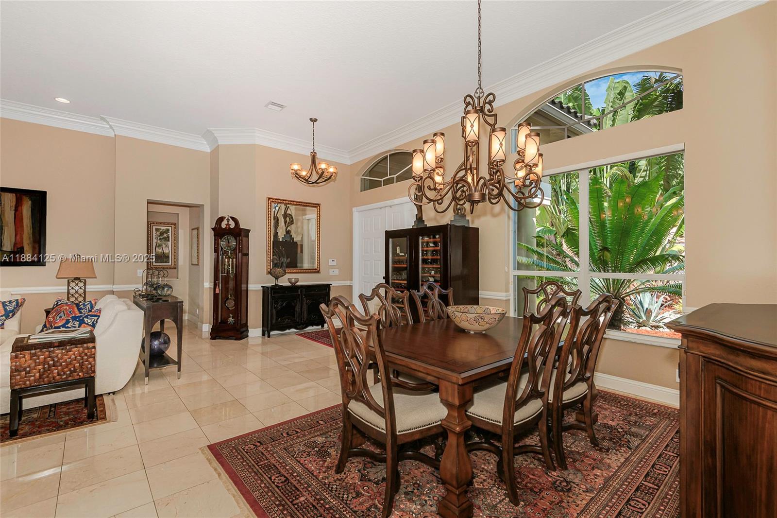 HOLLYWOOD LAKES COUNTRY C - Residential