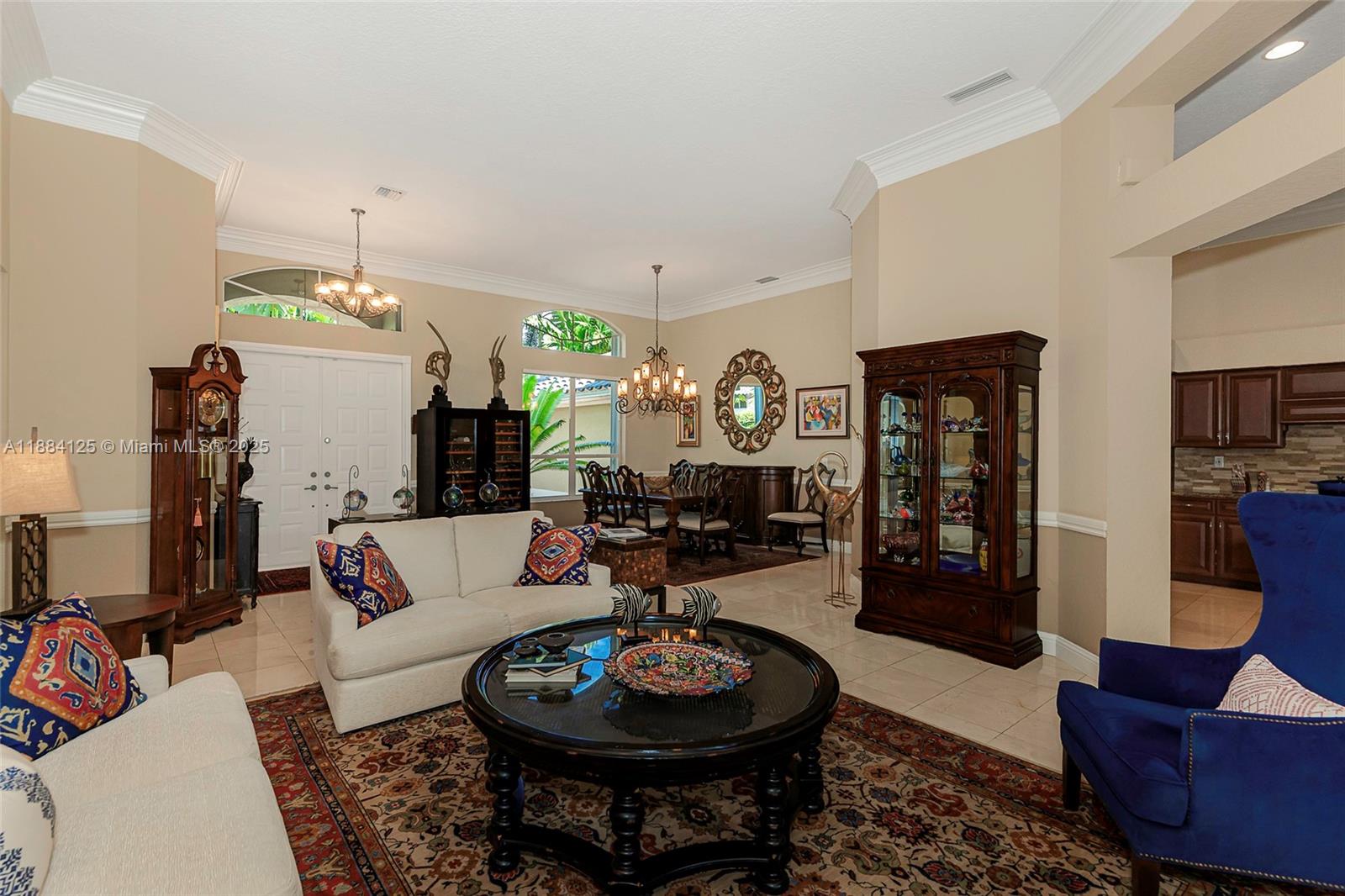 HOLLYWOOD LAKES COUNTRY C - Residential