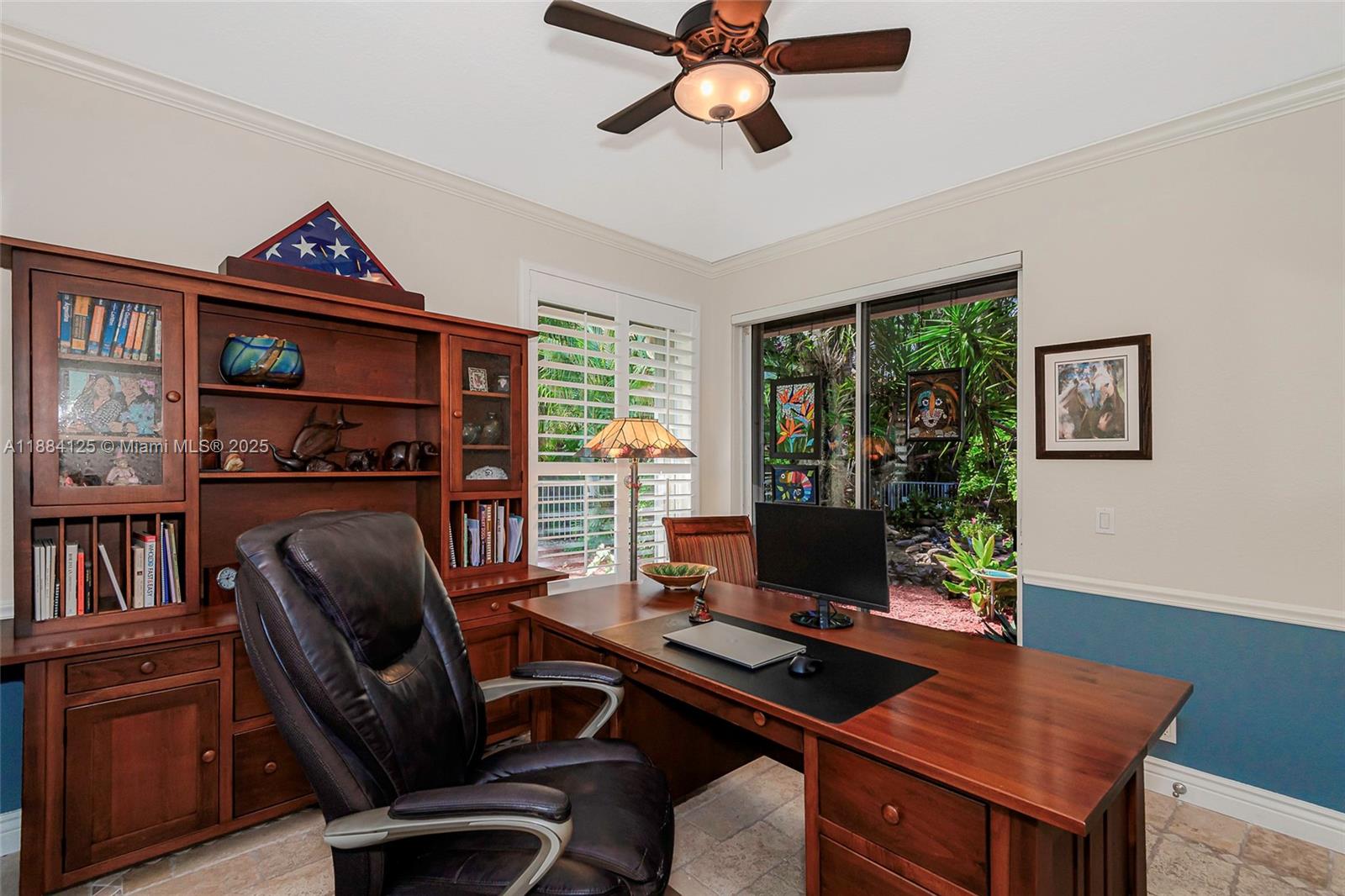 HOLLYWOOD LAKES COUNTRY C - Residential