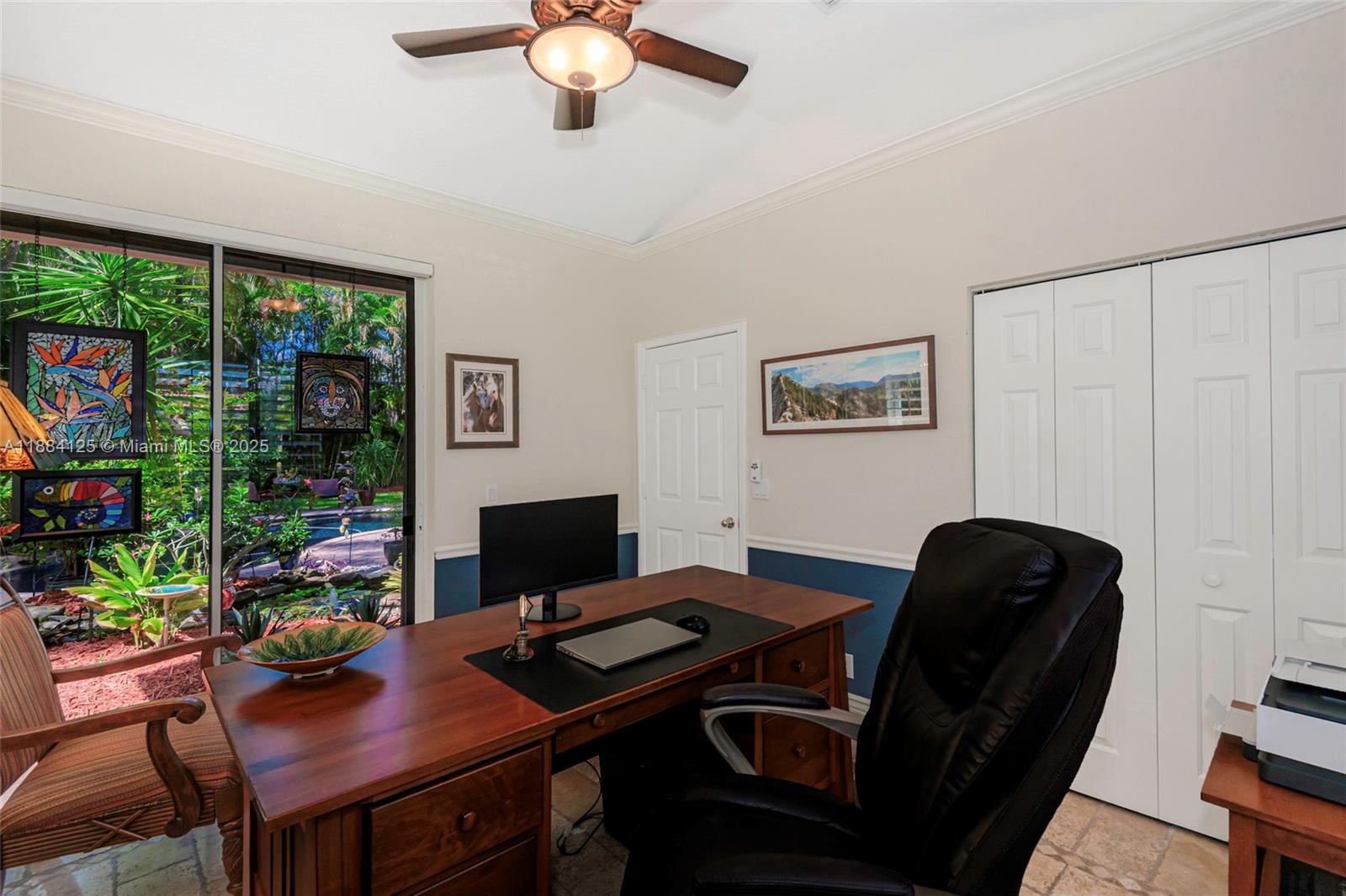 HOLLYWOOD LAKES COUNTRY C - Residential