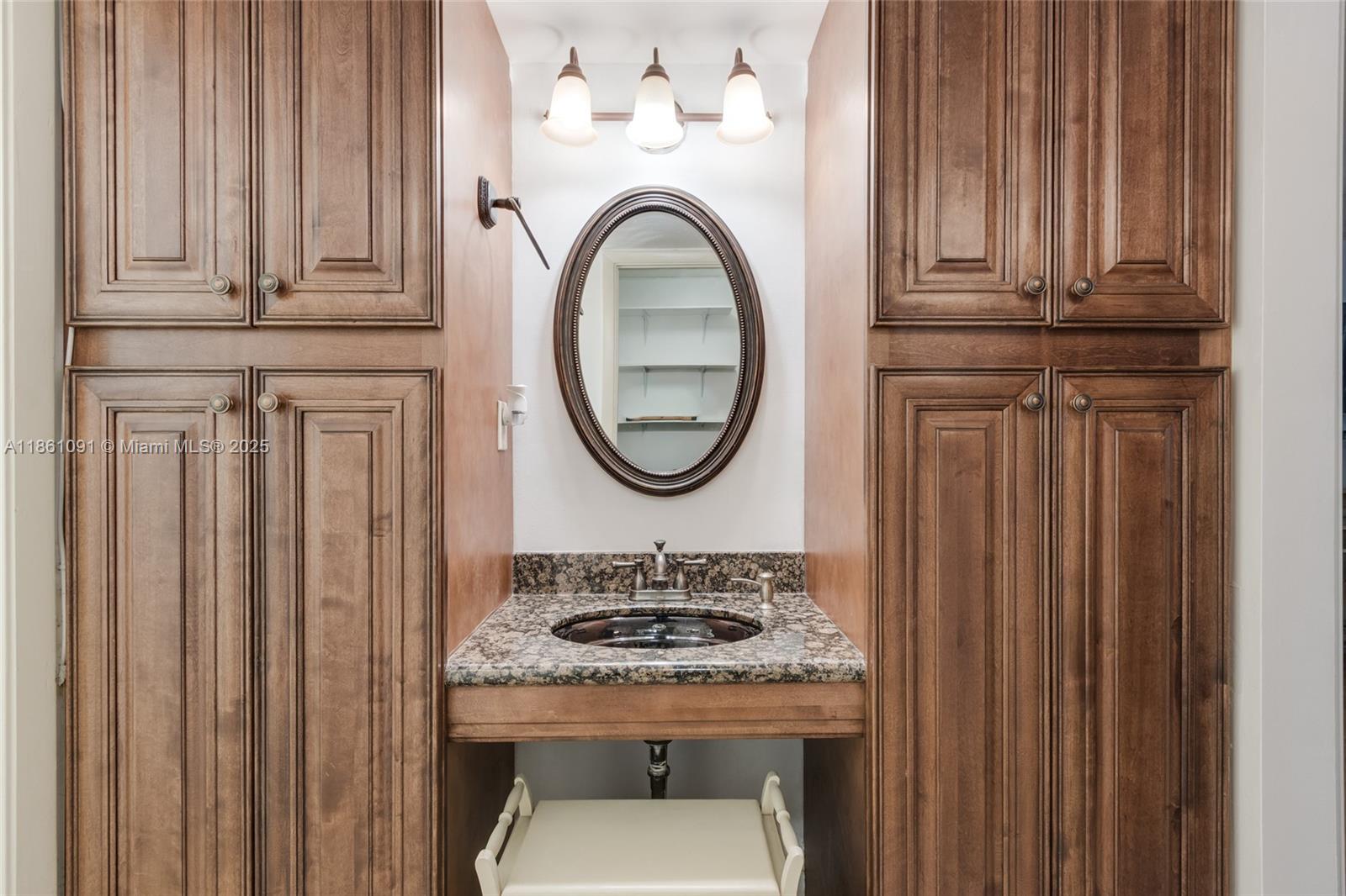 SUMMIT CONDO - Residential Lease