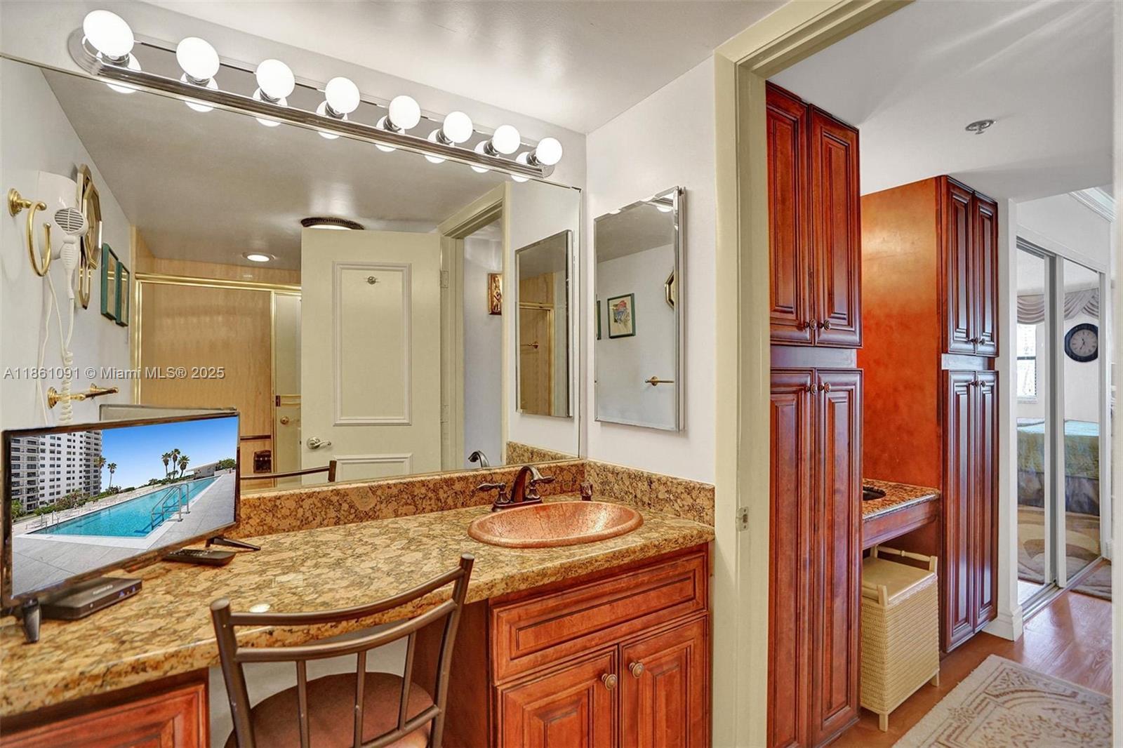 SUMMIT CONDO - Residential Lease