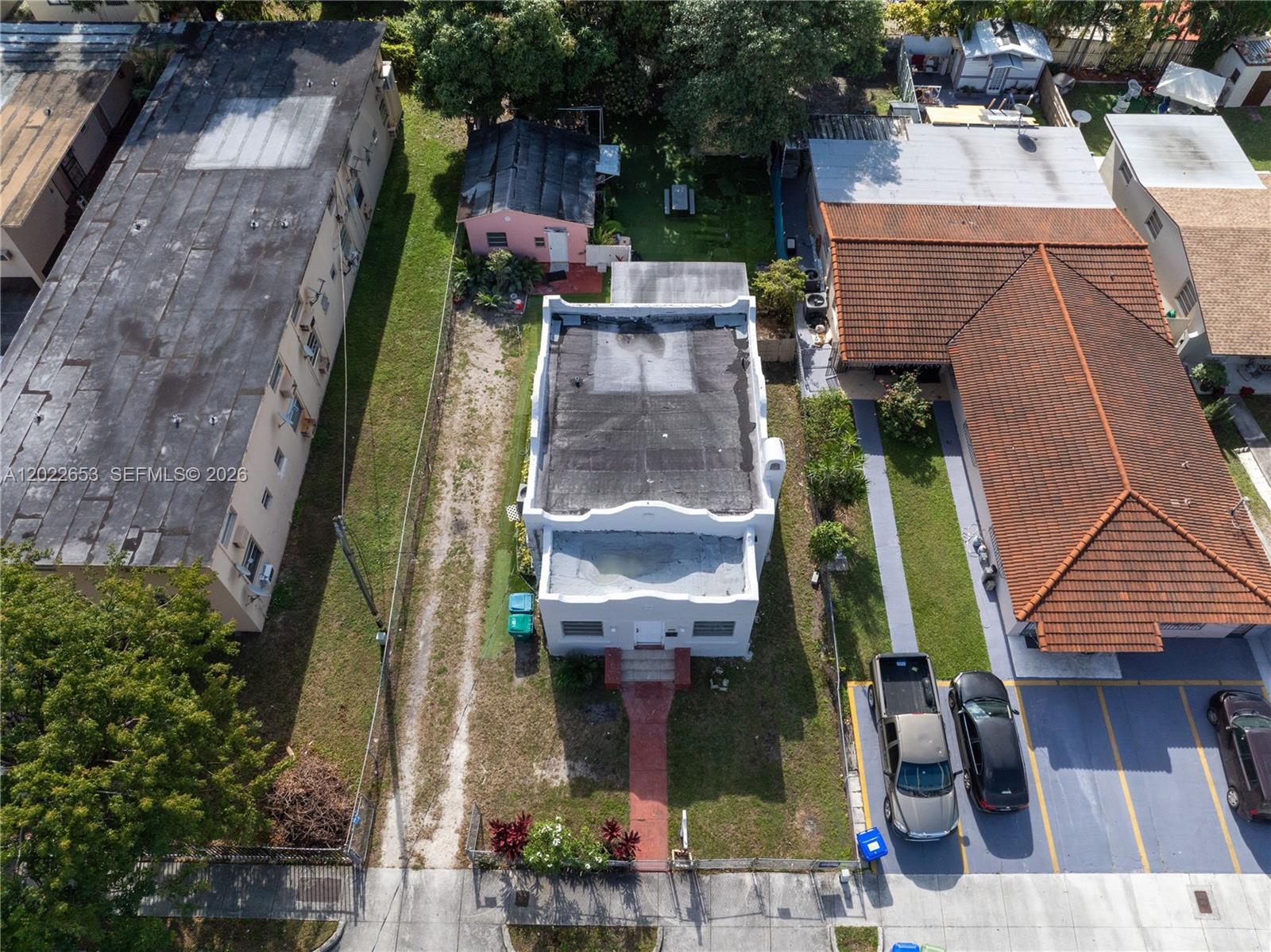 GRAPELAND - Residential Income