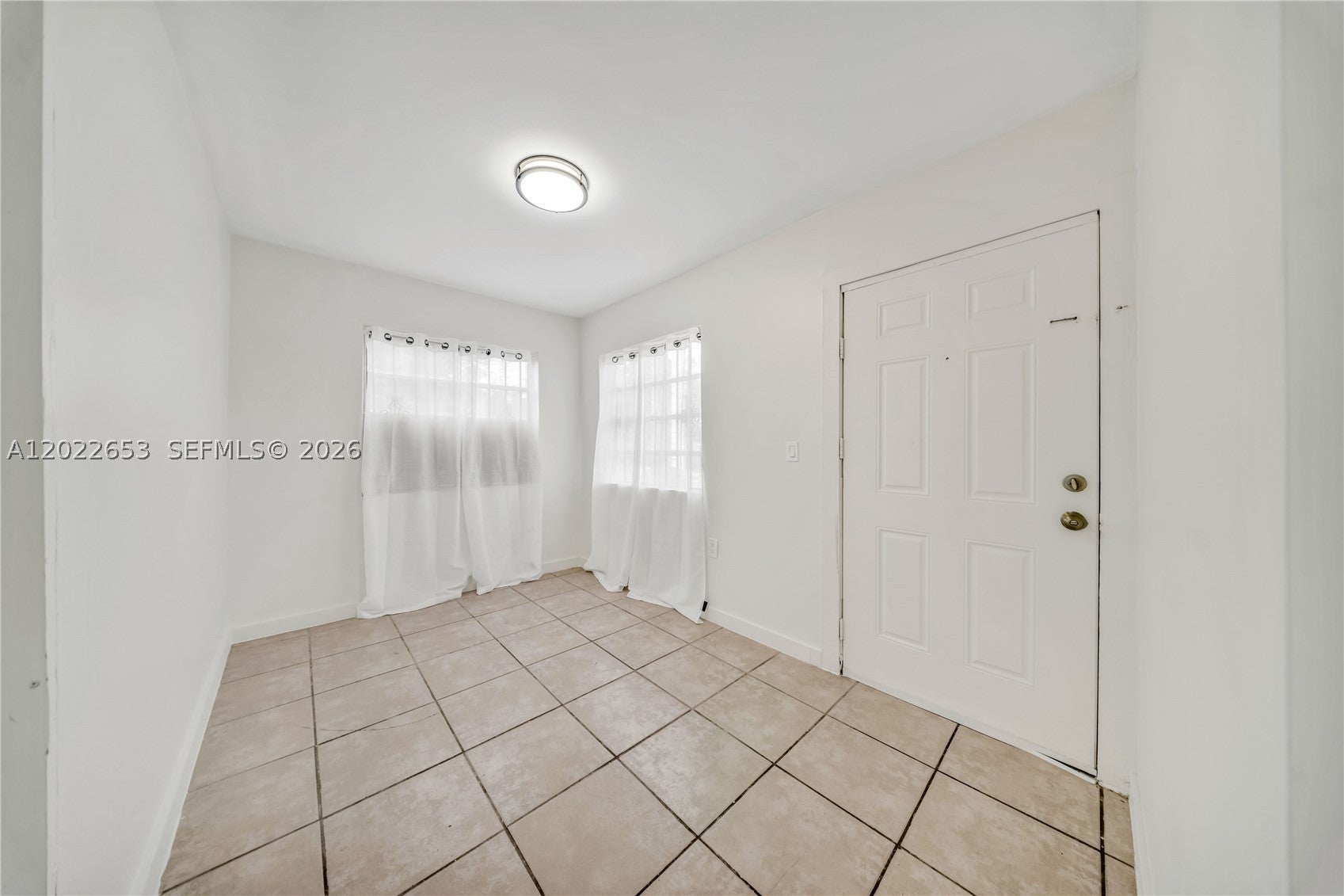 2744 SW 16th Ter