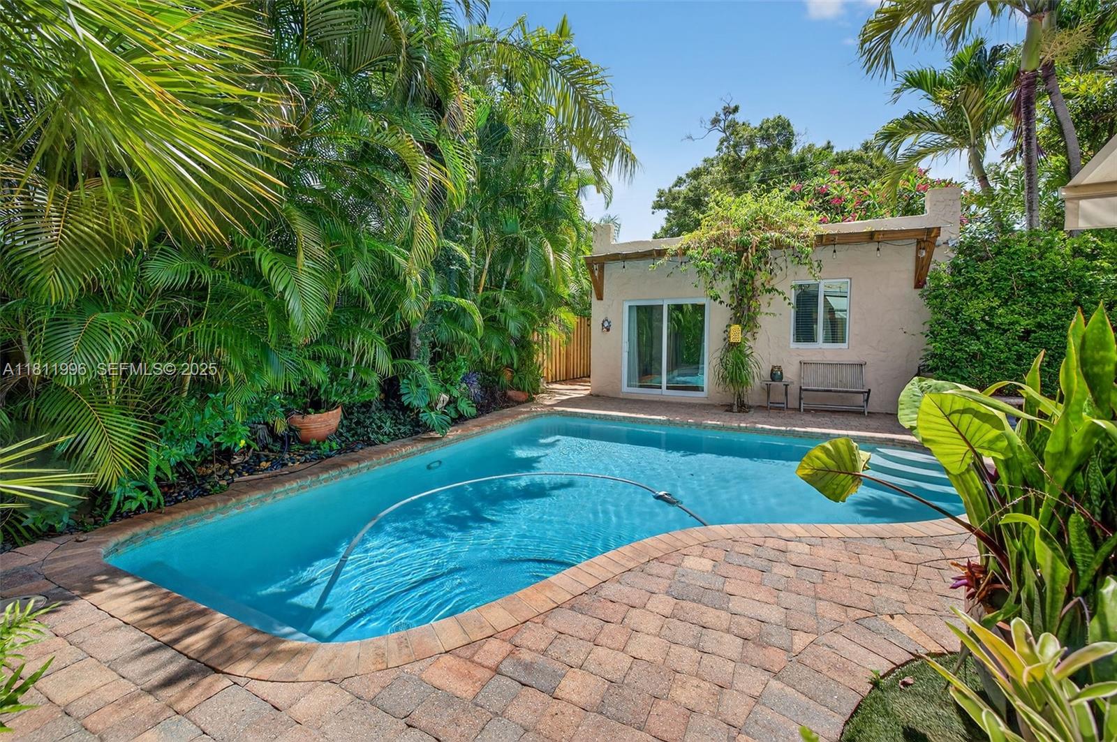 CROISSANT PARK - Residential