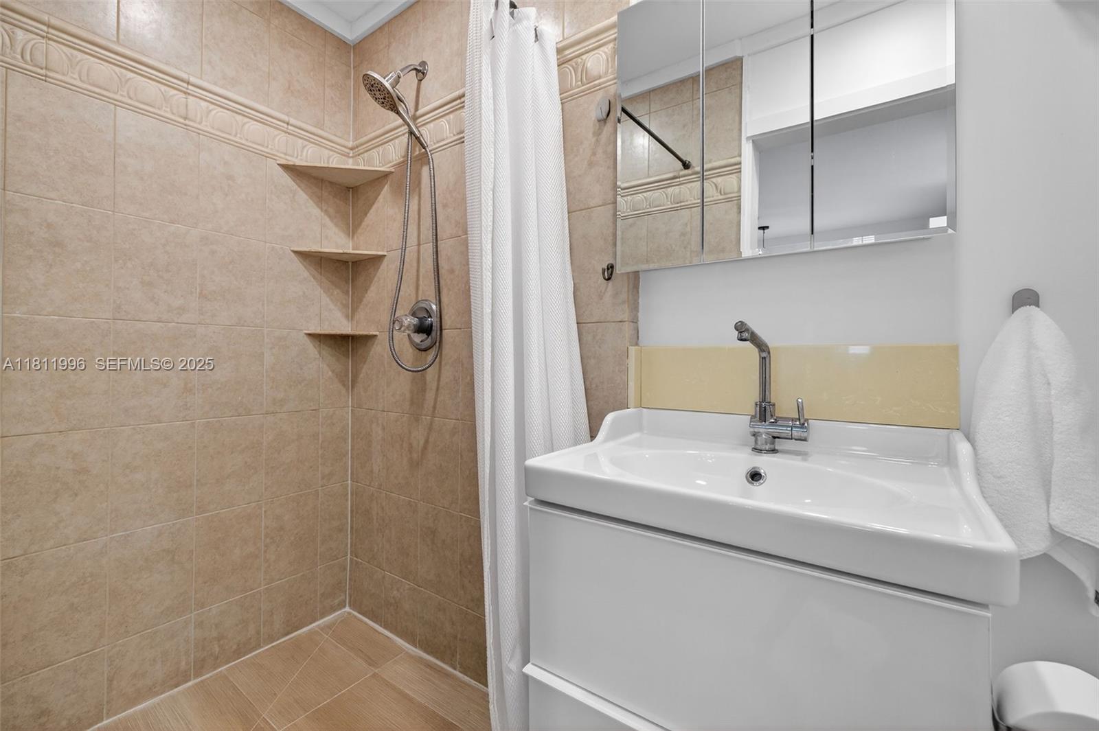 CROISSANT PARK - Residential