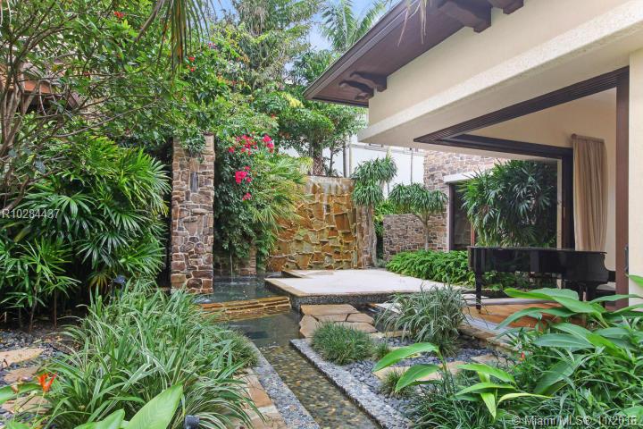 Admirals Cove - Residential