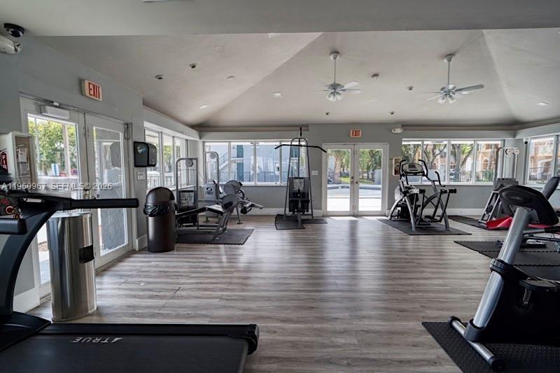 7195 NW 179th St 211