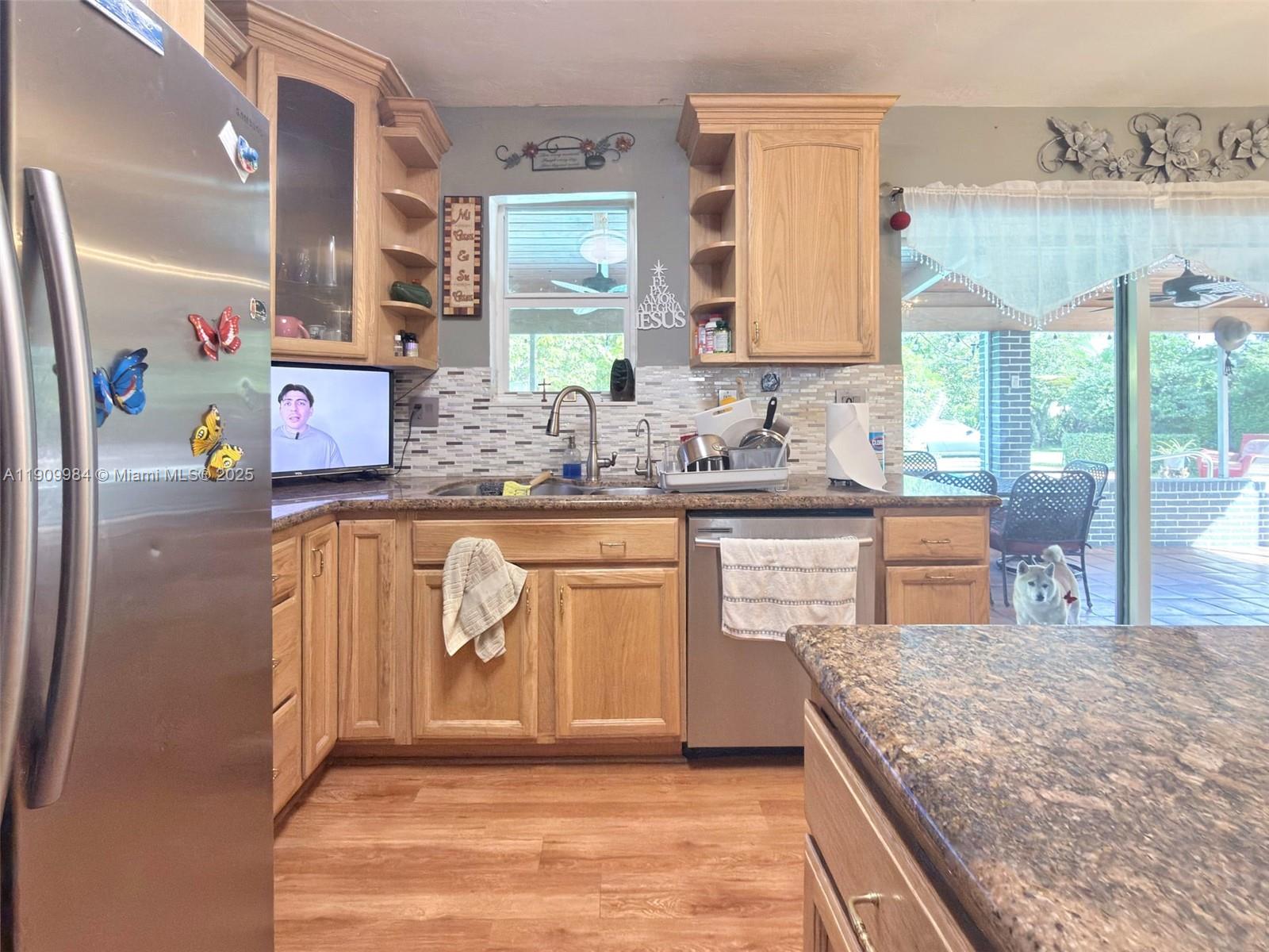 KENDALL ESTATES - Residential Lease