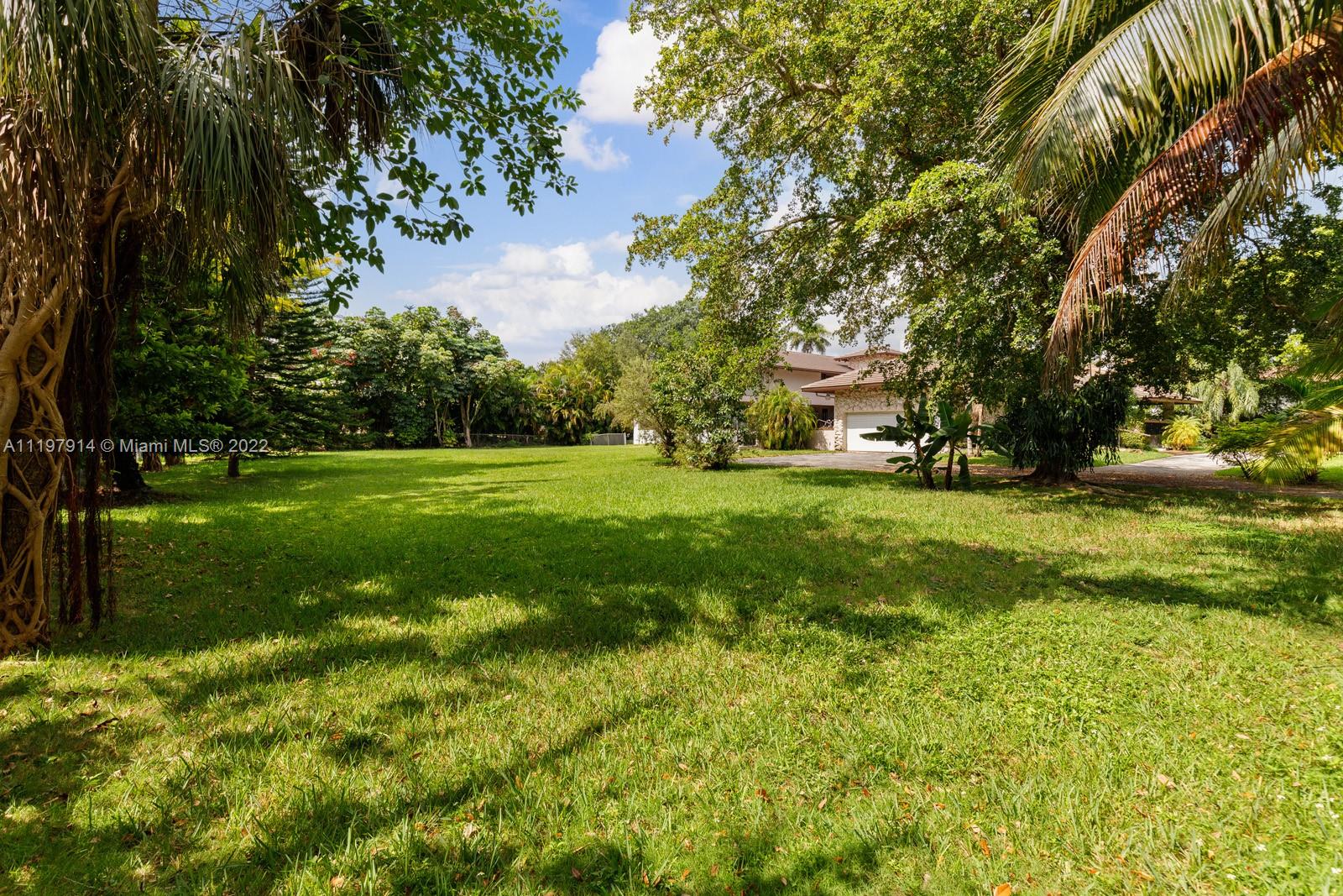 COCOPLUM SEC 1 - Residential