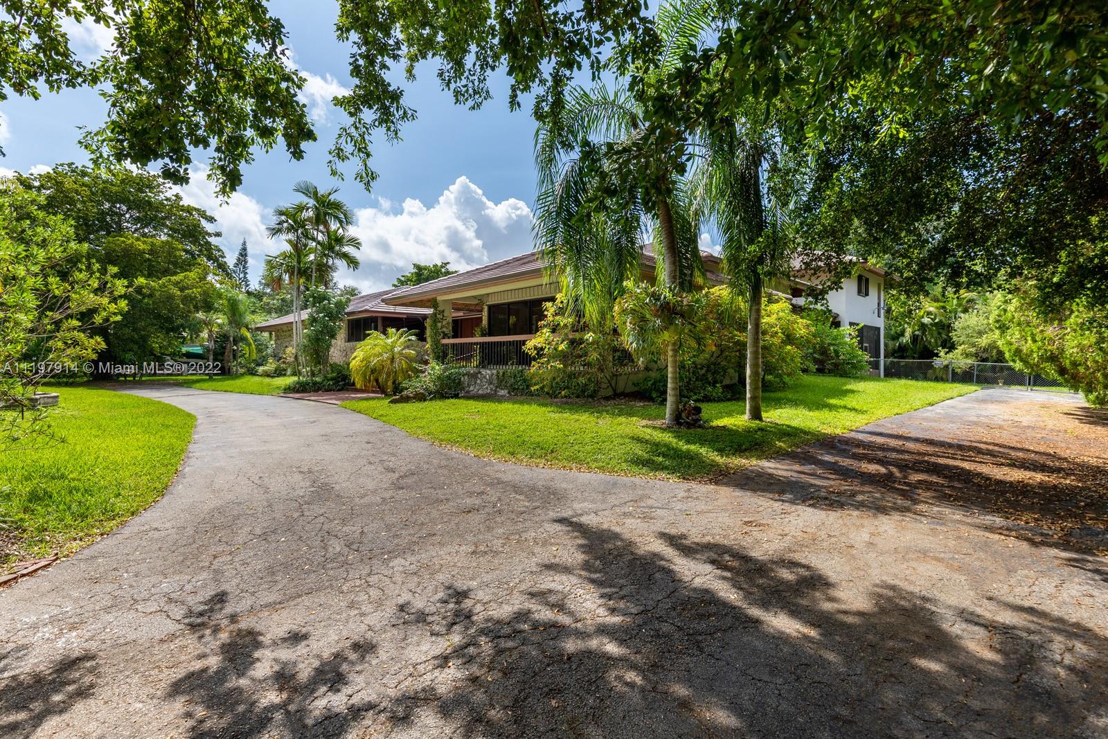 COCOPLUM SEC 1 - Residential