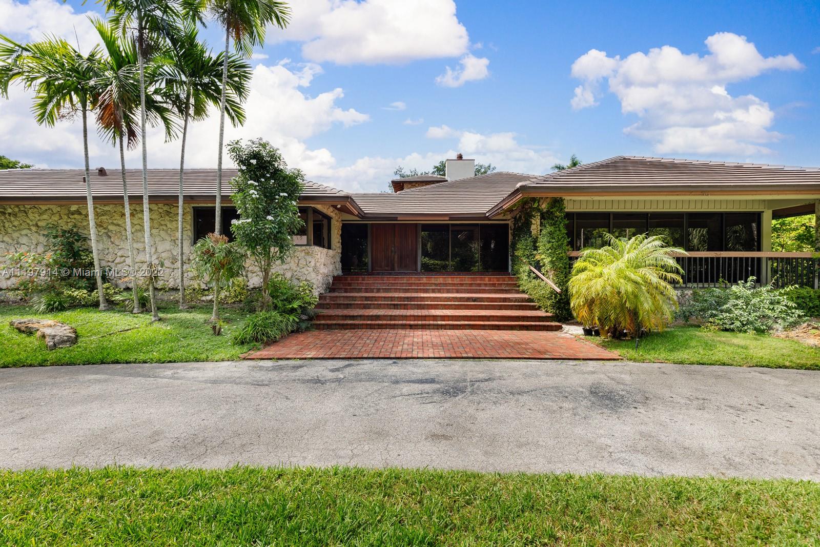 COCOPLUM SEC 1 - Residential