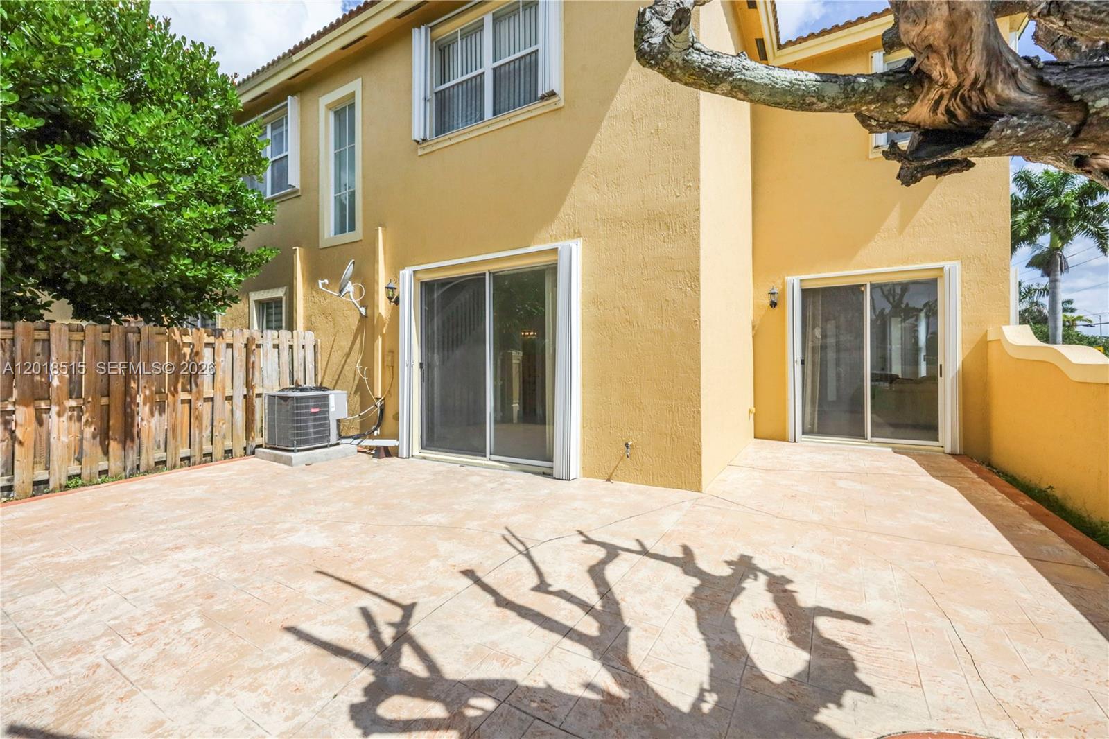 CENTURY BREEZE - Residential