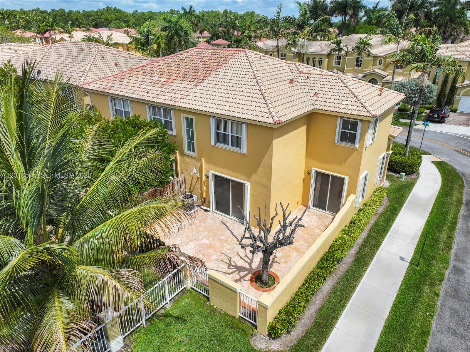 CENTURY BREEZE - Residential