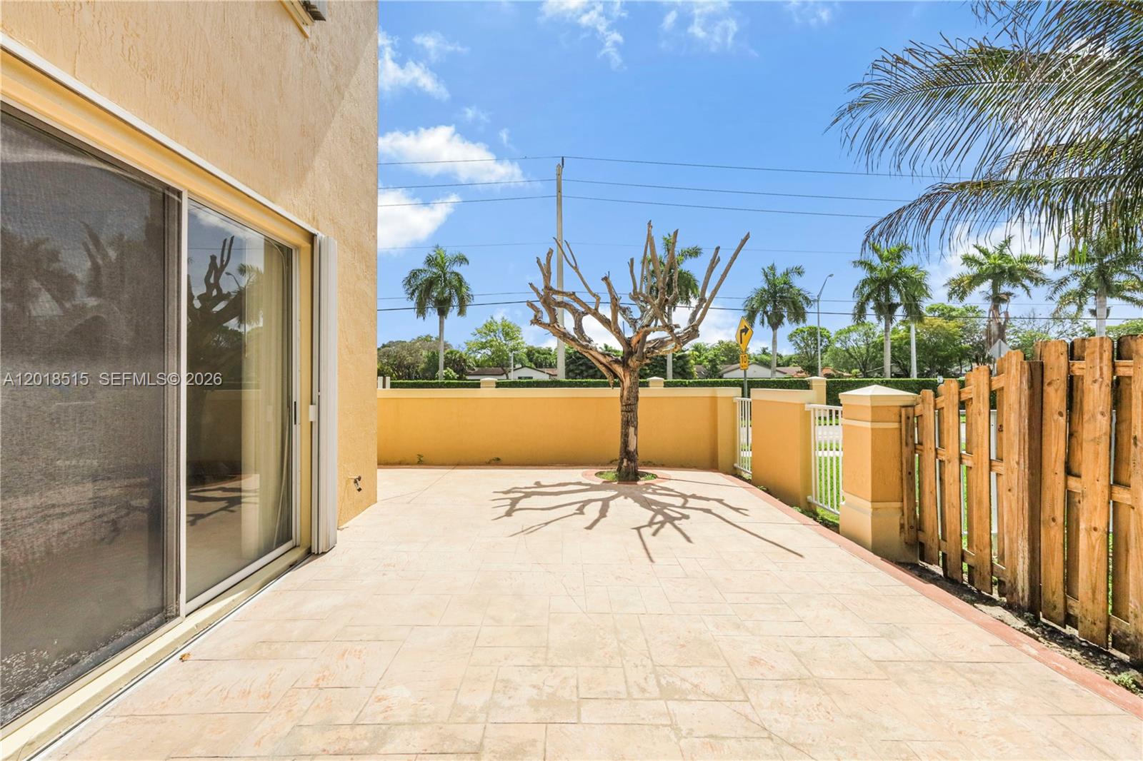 CENTURY BREEZE - Residential